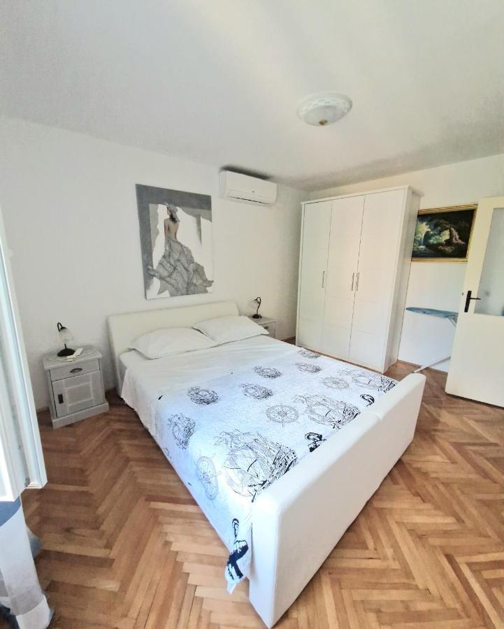 Apartament Apartman Perina Trogir Zewnętrze zdjęcie