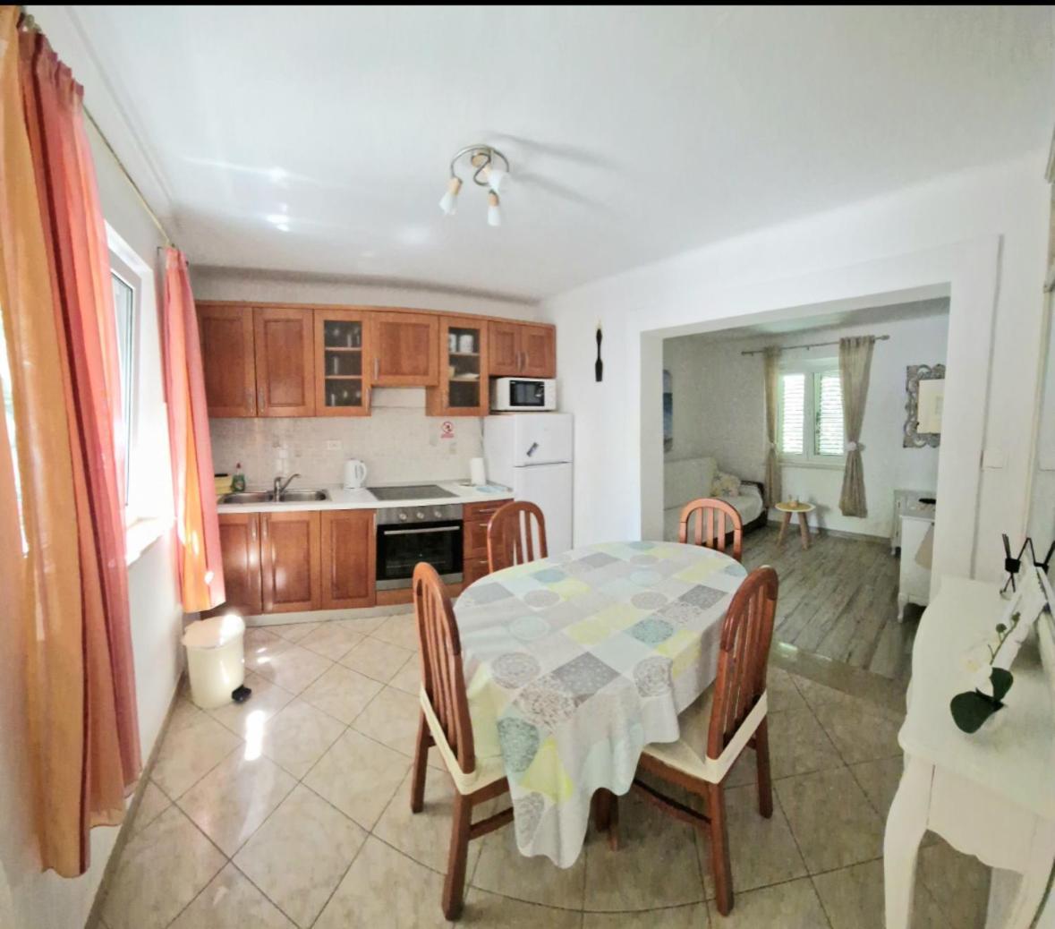 Apartament Apartman Perina Trogir Zewnętrze zdjęcie